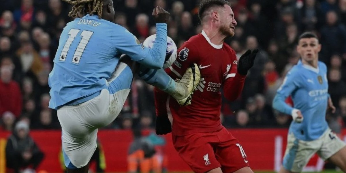 PL refs' chief supports Oliver on Liverpool penalty no call